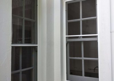 Extruded-aluminium-frame-Powder-Coated-White-finish-Fibreglass-mesh-768x1024